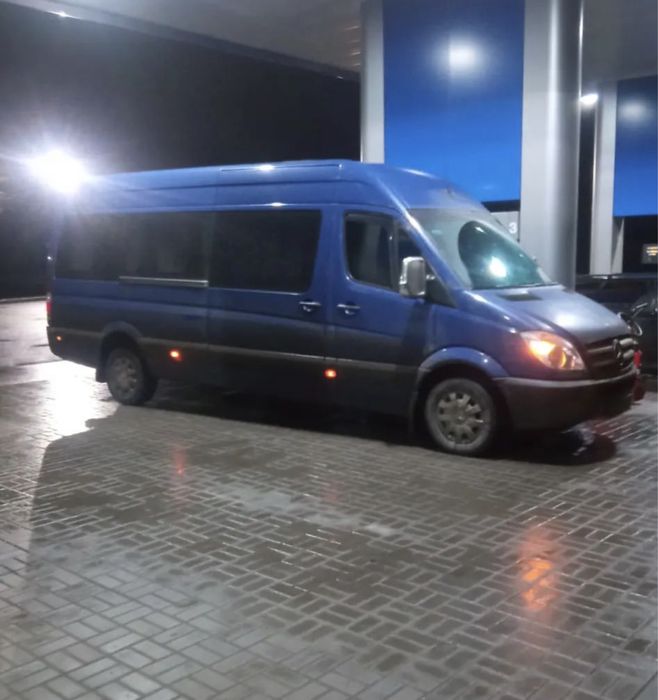Заказ аренда микроавтобуса автобуса пассажирские перевозки по Украине