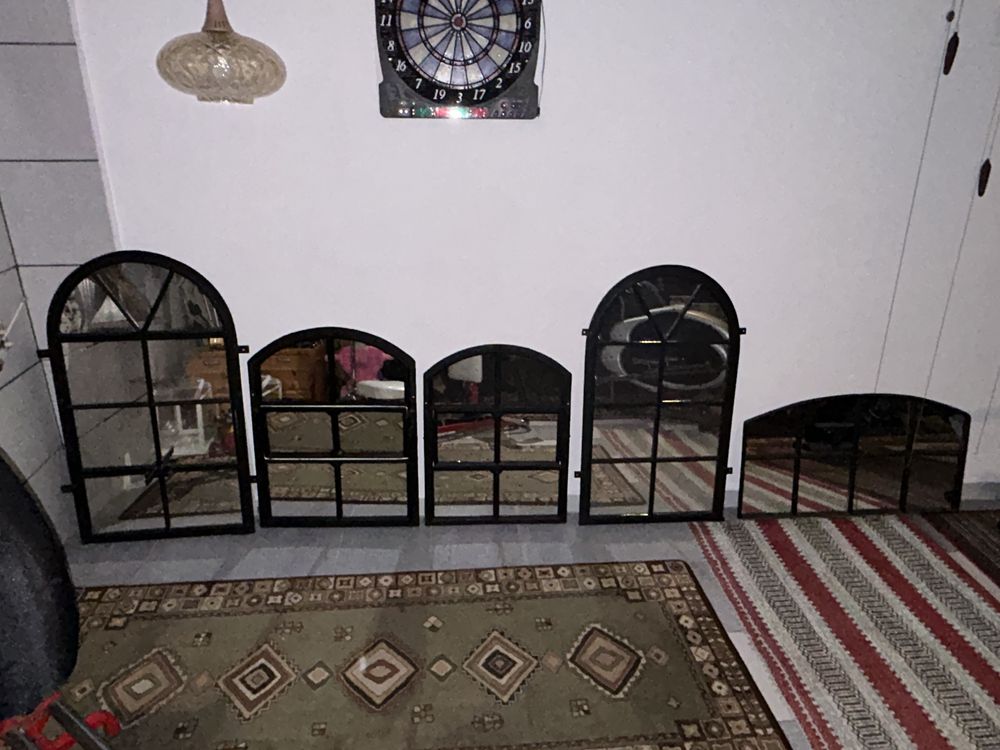 Stare żeliwne okno - lustro