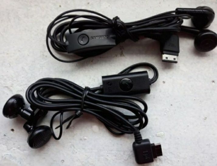 Наушники для телефонов Samsung, LG. Обмен.