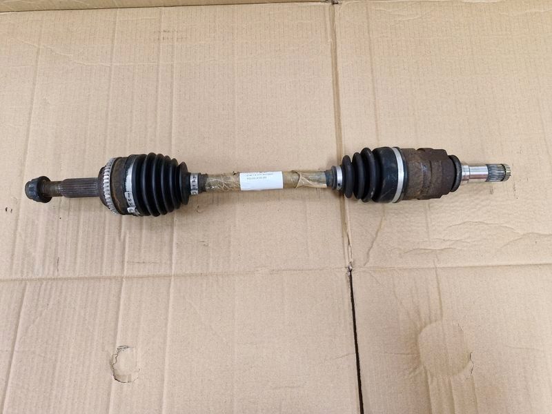 TOYOTA MATRIX II 2 E140 E14 1.8 VVTI AUTOMAT PÓŁOŚ LEWA PRZÓD