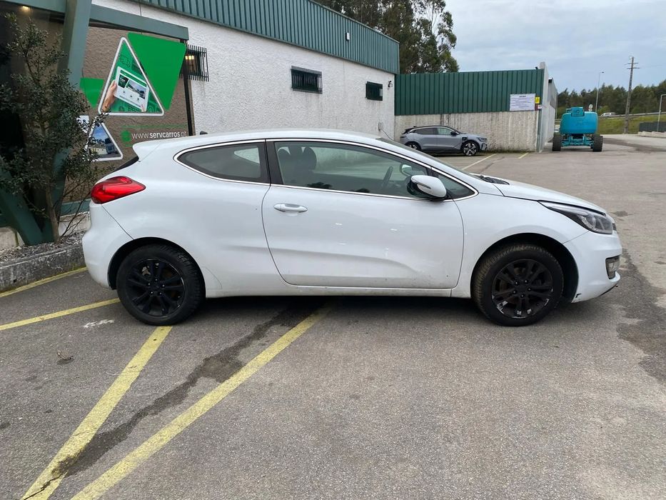 Elevador vidros frente direito KIA Ceed (JD)