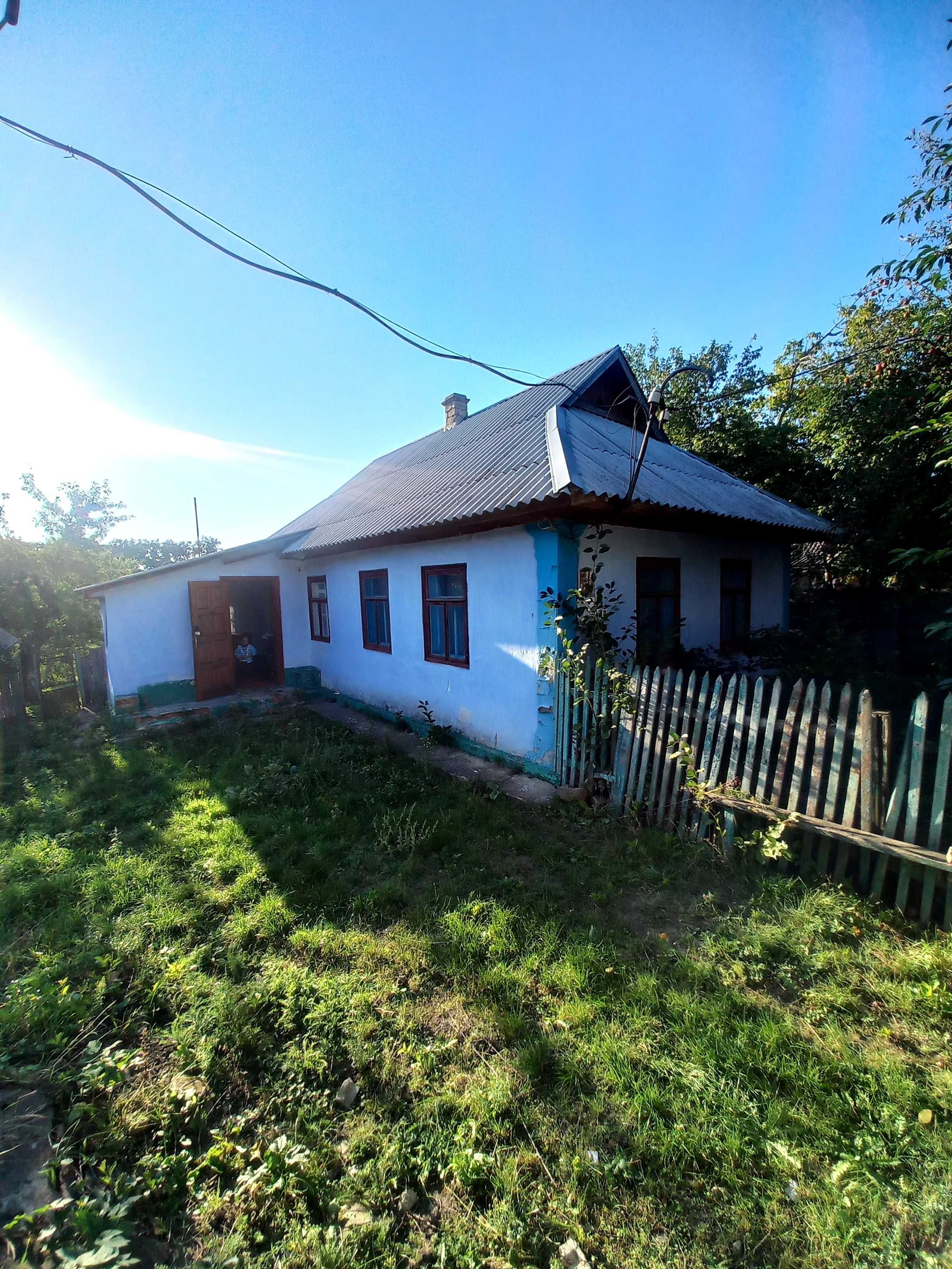 Продам будинок з земельною ділянкою в смт. Вендичанни