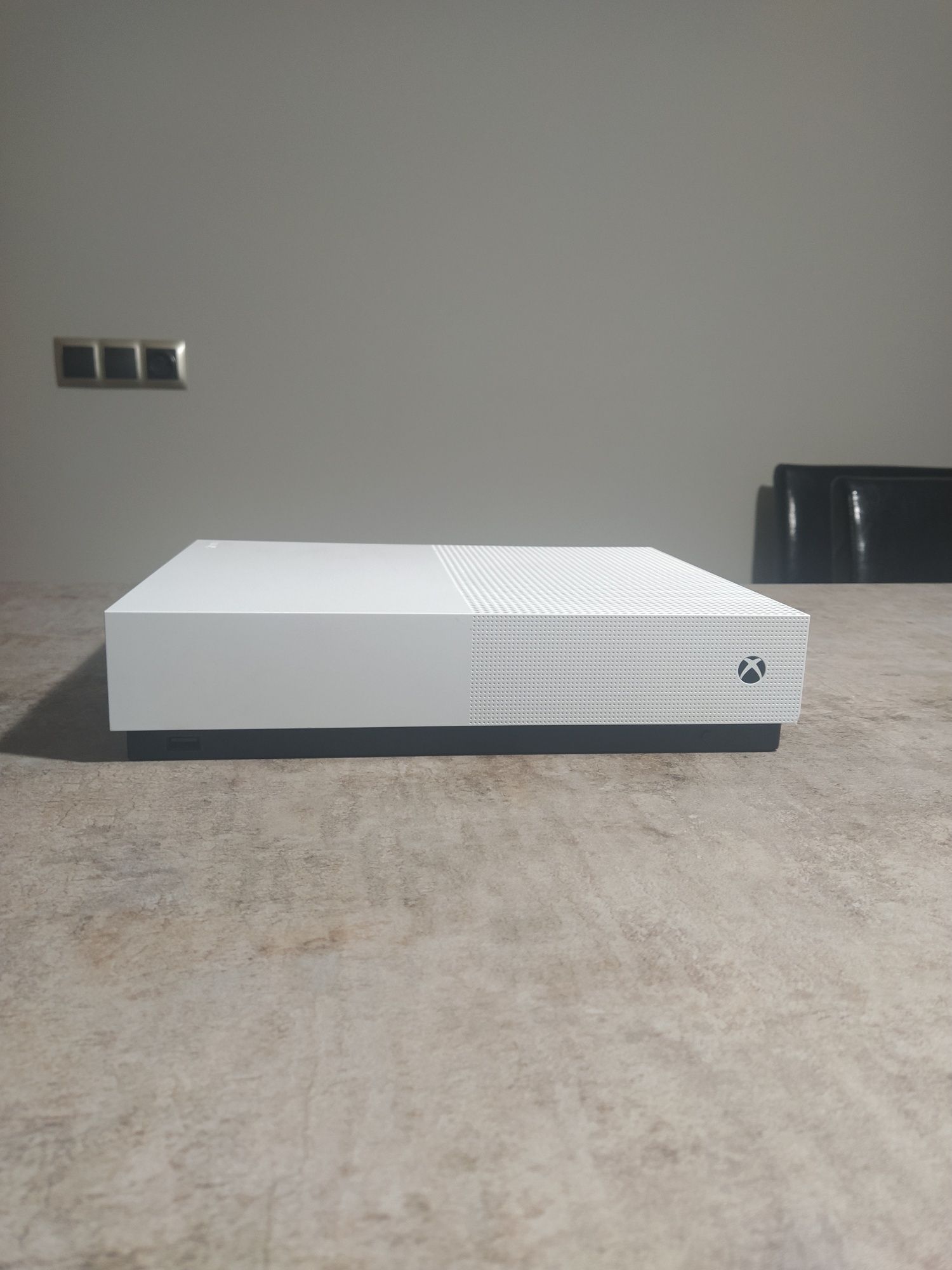 Konsola XBOX ONE S