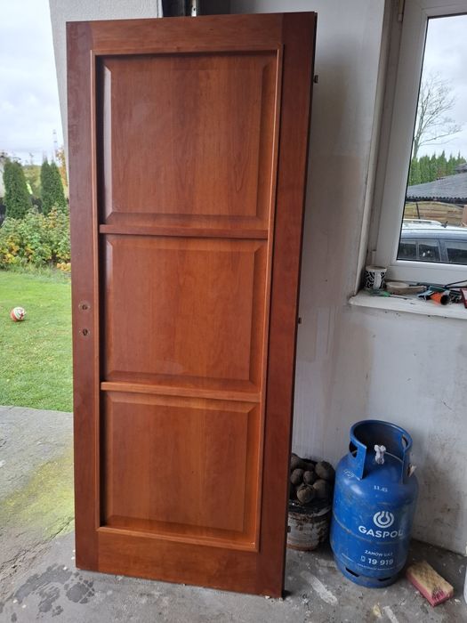 Drzwi solidne 80 z osnieżnicą