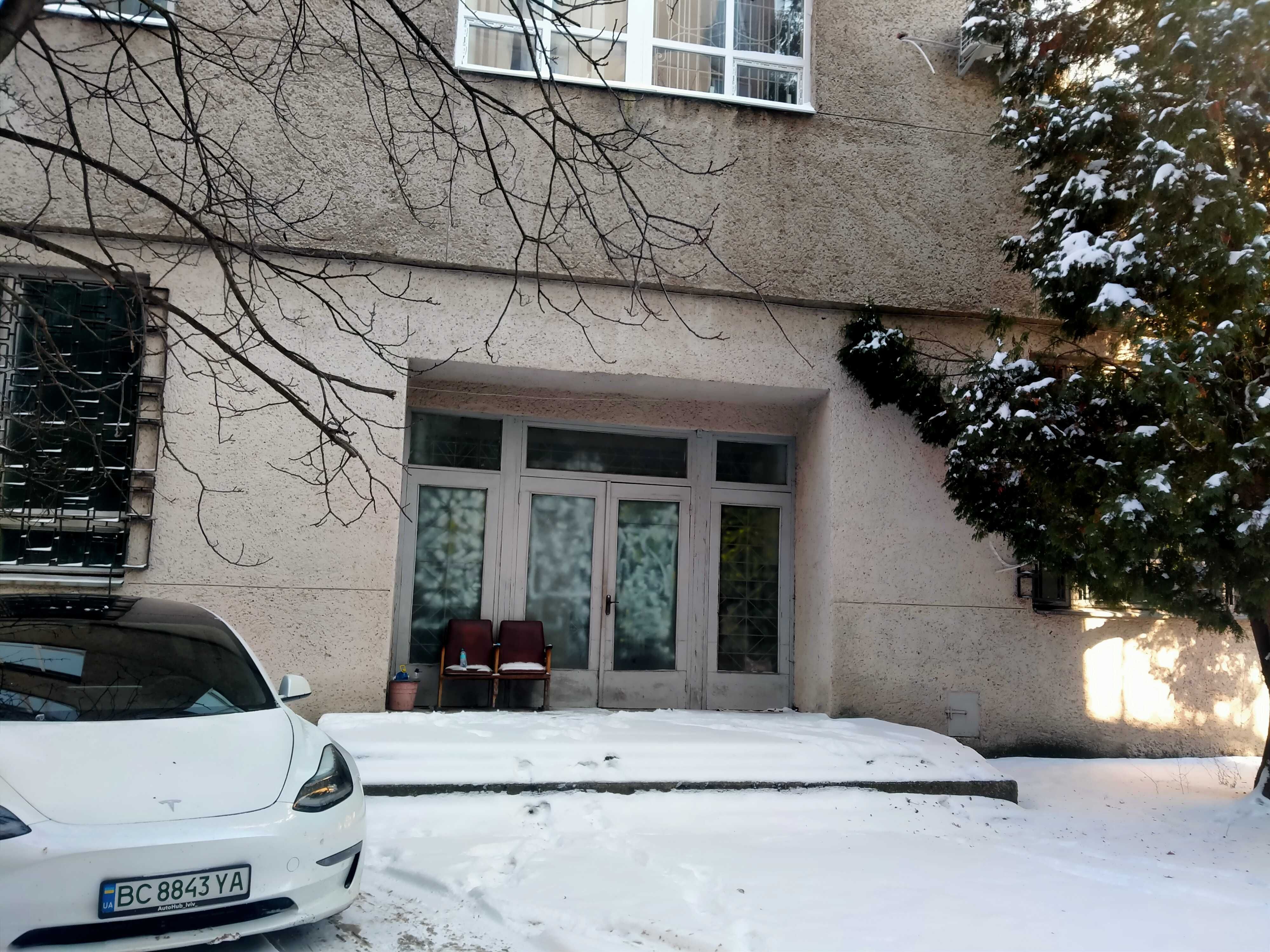 Оренда 1 поверху Скляна,11 (бічна вул. Шевченка)