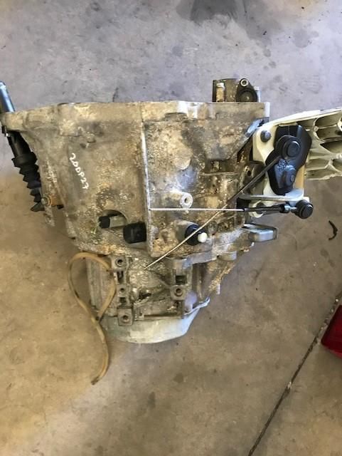 Caixa de Velocidades peugeot 207 1.6 HDI 20 DP 27