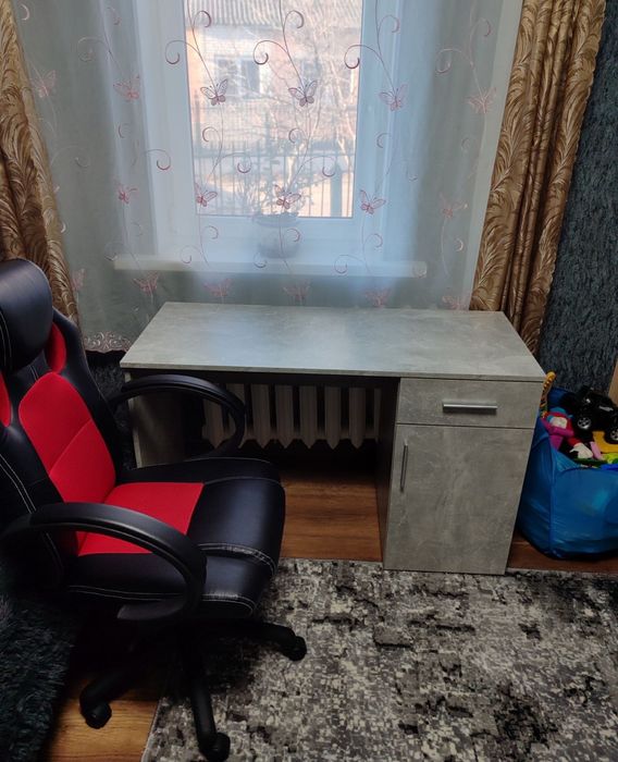 Письмовий офісний компʼютерний стіл Письменный компьютерный стол
