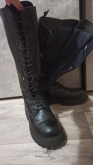 Зимові жіночі чоботи