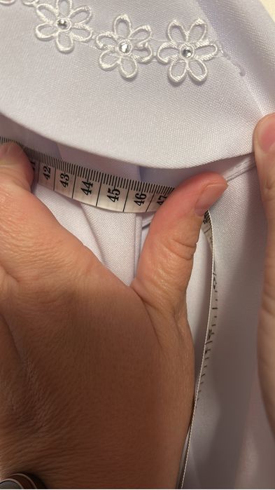 Alba komunijna, sukienka