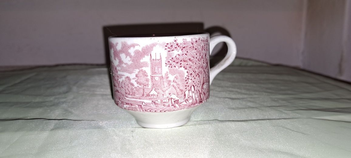 Kubek Broadhurst Ironstone seria Constable - Różowy Vintage Anglia
