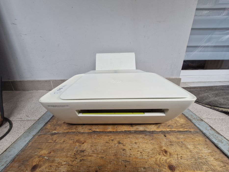 Принтер HP Desk JetInk Advantage 2136