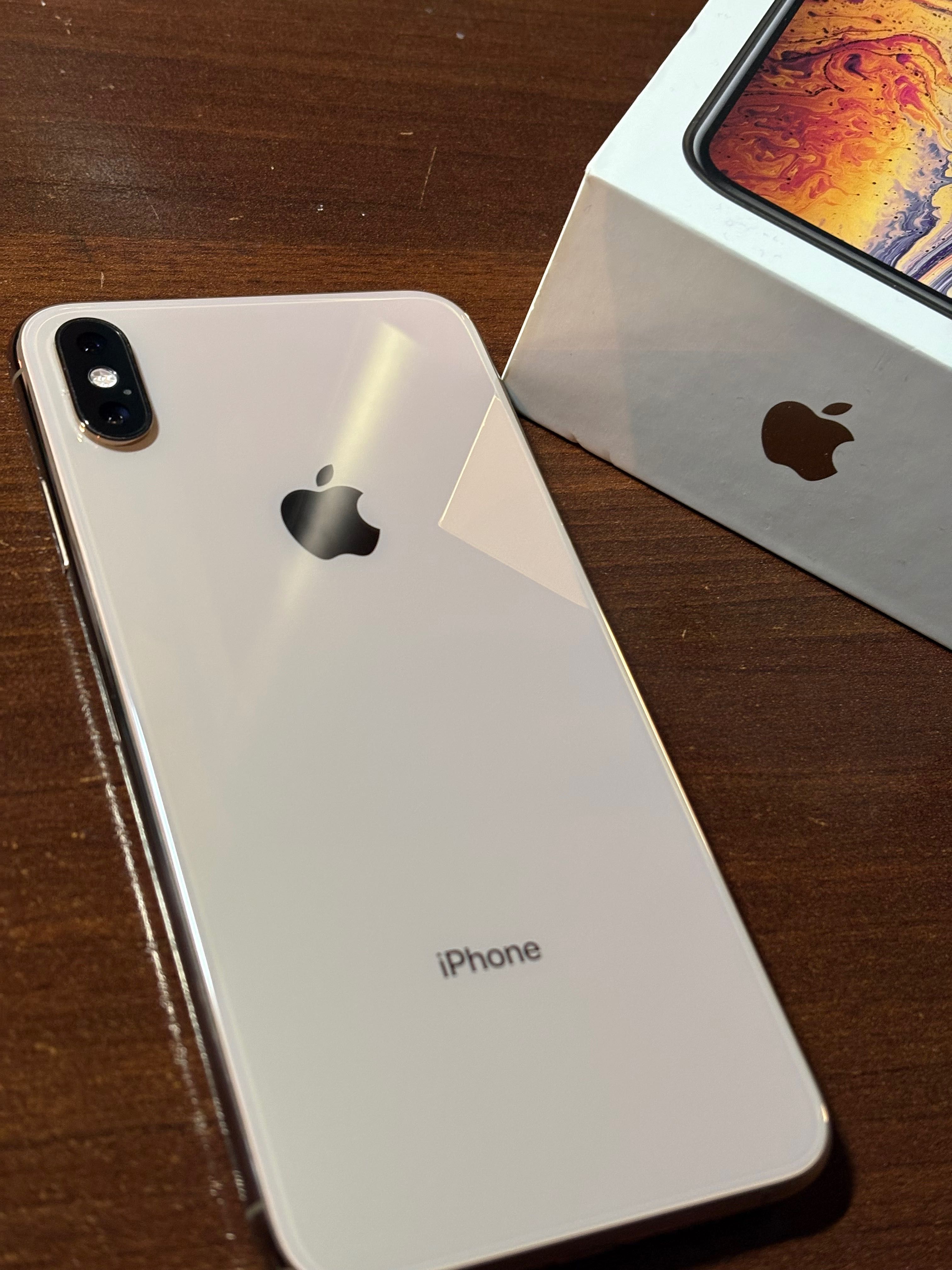 iPhone XS max 64 gb