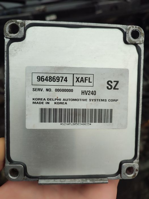 ЭБУ мозги блок управления двигателем на Шевроле Авео 1.5 HV240