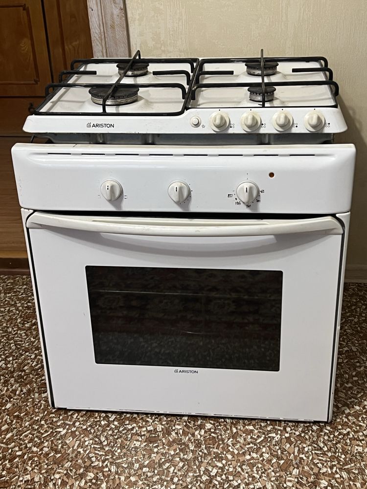 Комплект бытовой техники электродуховка+варочная поверхность