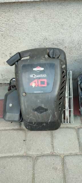 Silnik Briggs&Stratton Quattro 40 4 KM -  uszkodzony.