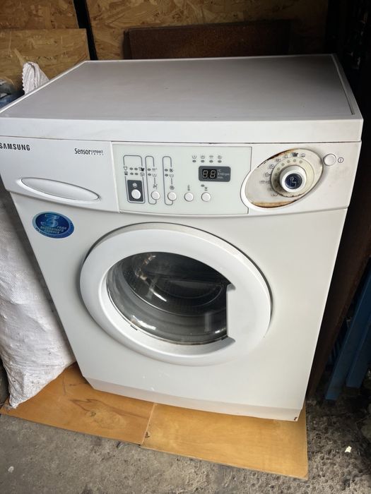 Стиралтная машина Самсунг