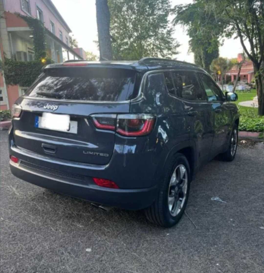 Oportunidade:- Jeep compass nacional full extras 1,6 a gasóleo.