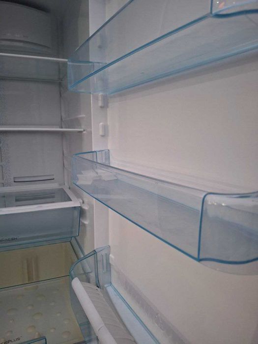 Холодильник б/в ELECTROLUX 200/60/60 Металік No Frost #07619