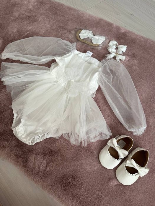 Святкові сукні для дівчинки 74 80 86 розмір