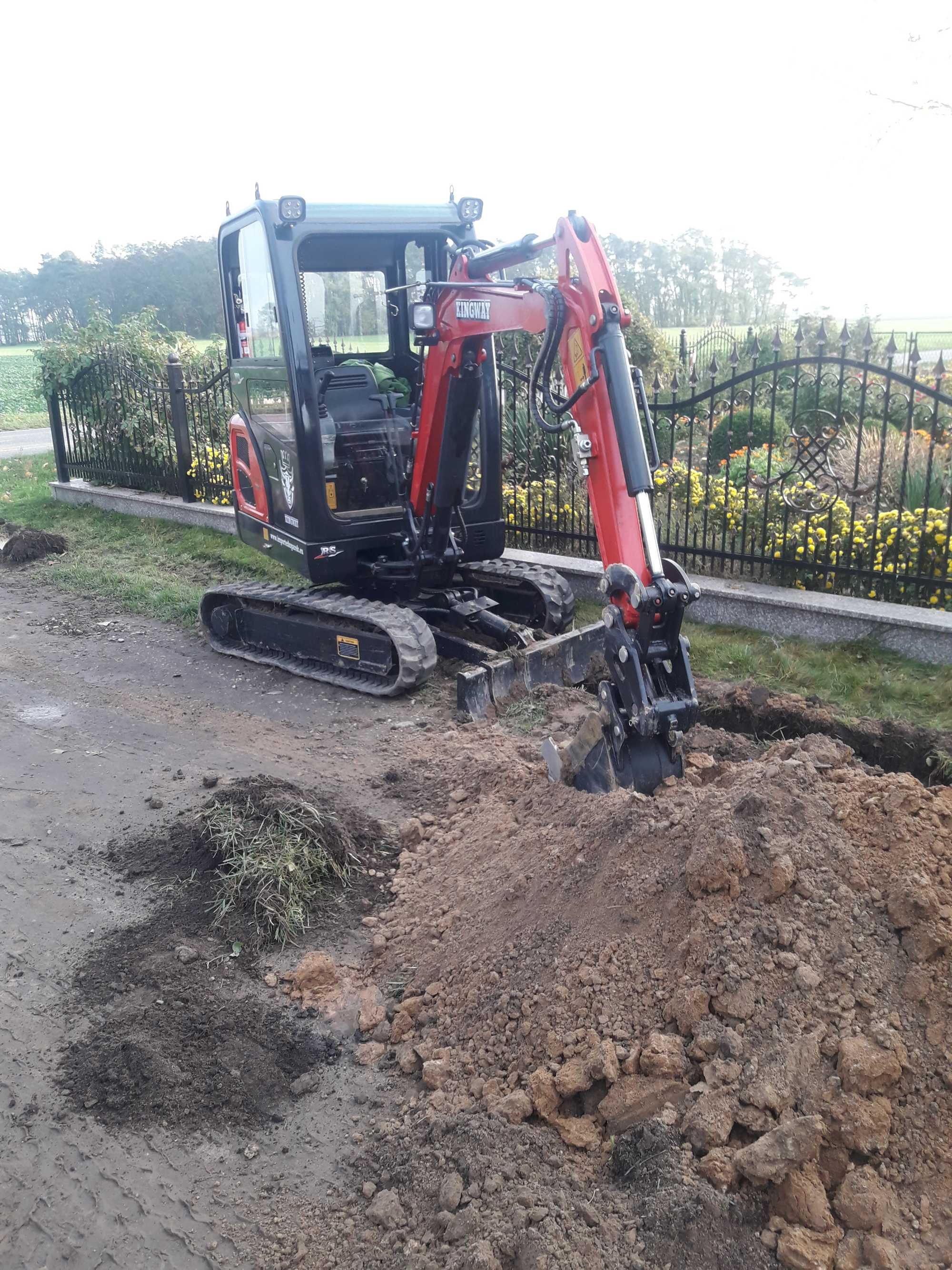 usługi minikoparka / koparka, wykopy, niwelacja terenu, oczyszczalnie