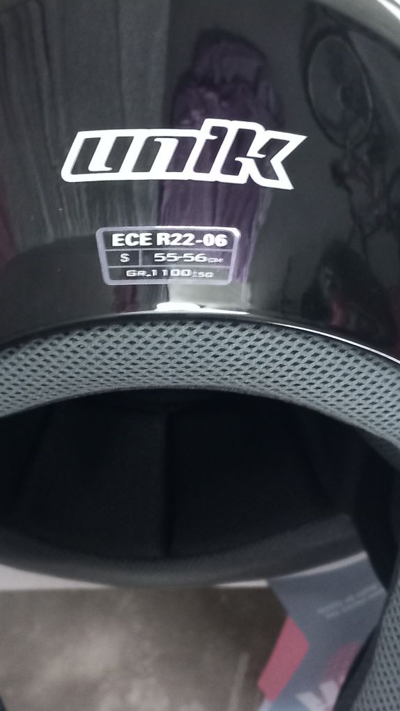 Capacete UNIK preto brilhante S