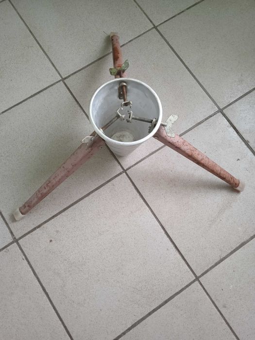 Кріплення для ялинки