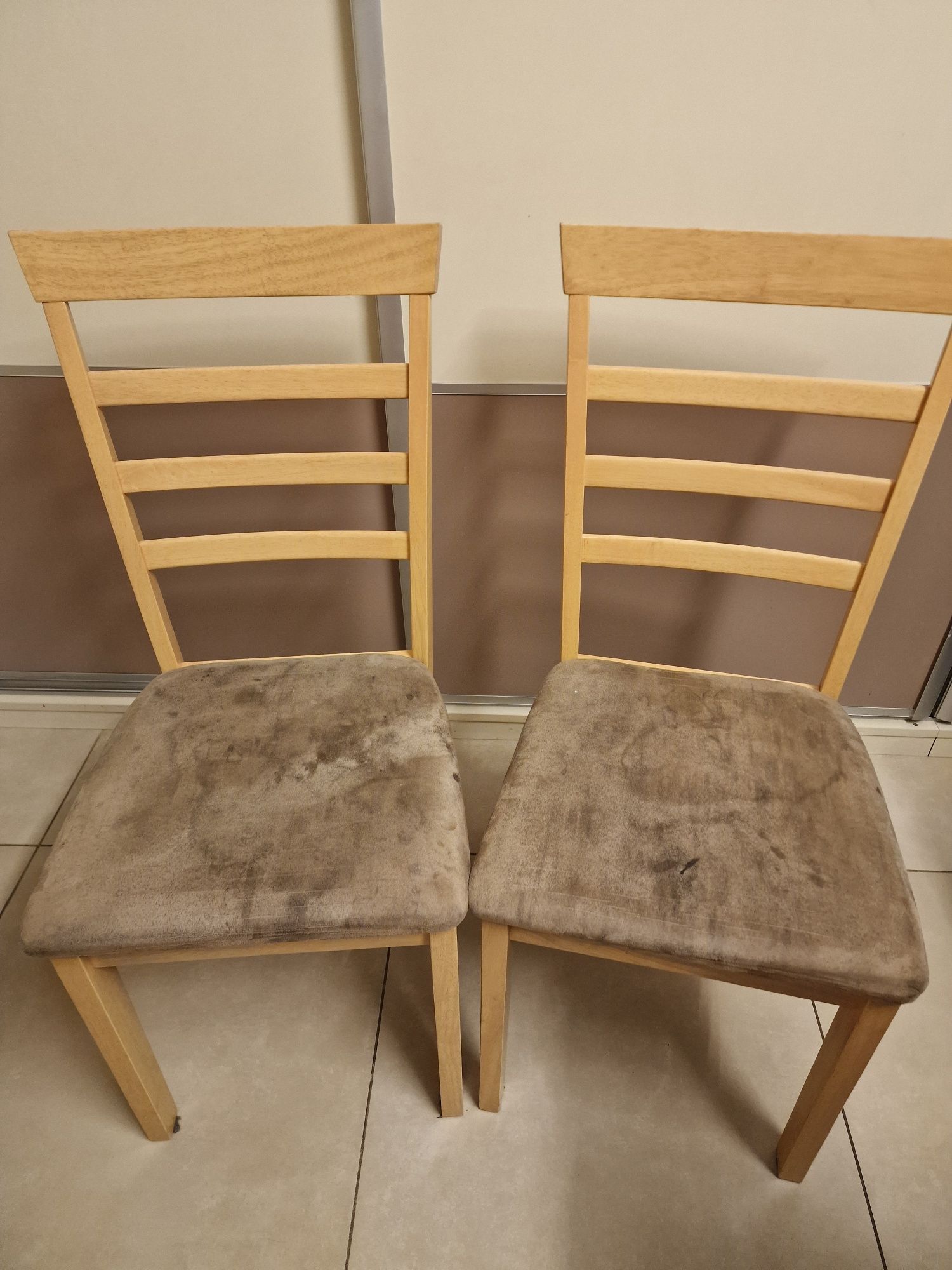 Stół z 4 krzesłami jadalnia