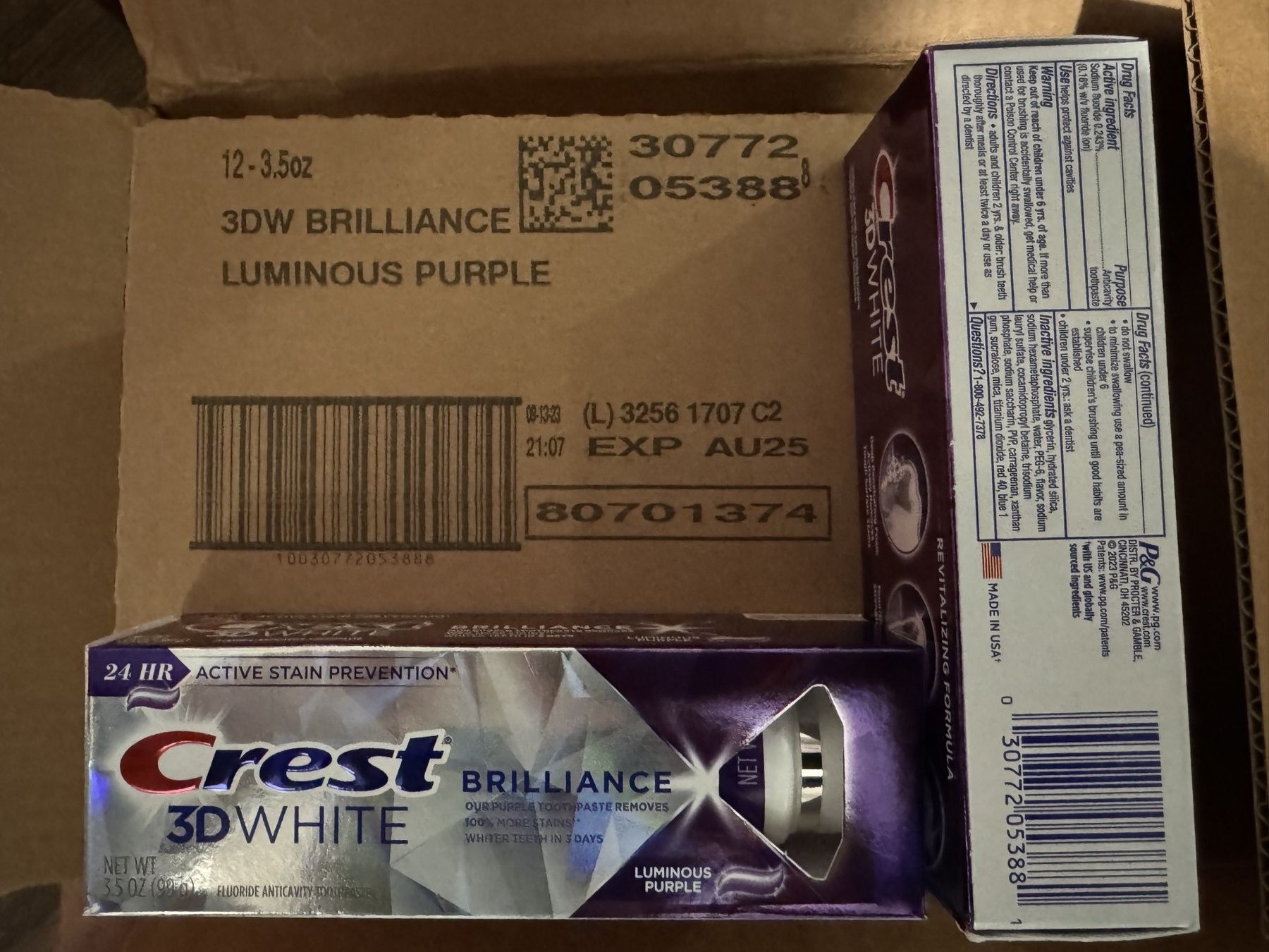 Хит Фиолетовая отбеливающая паста Crest 3D Brilliance LUMINUOS PURPLE