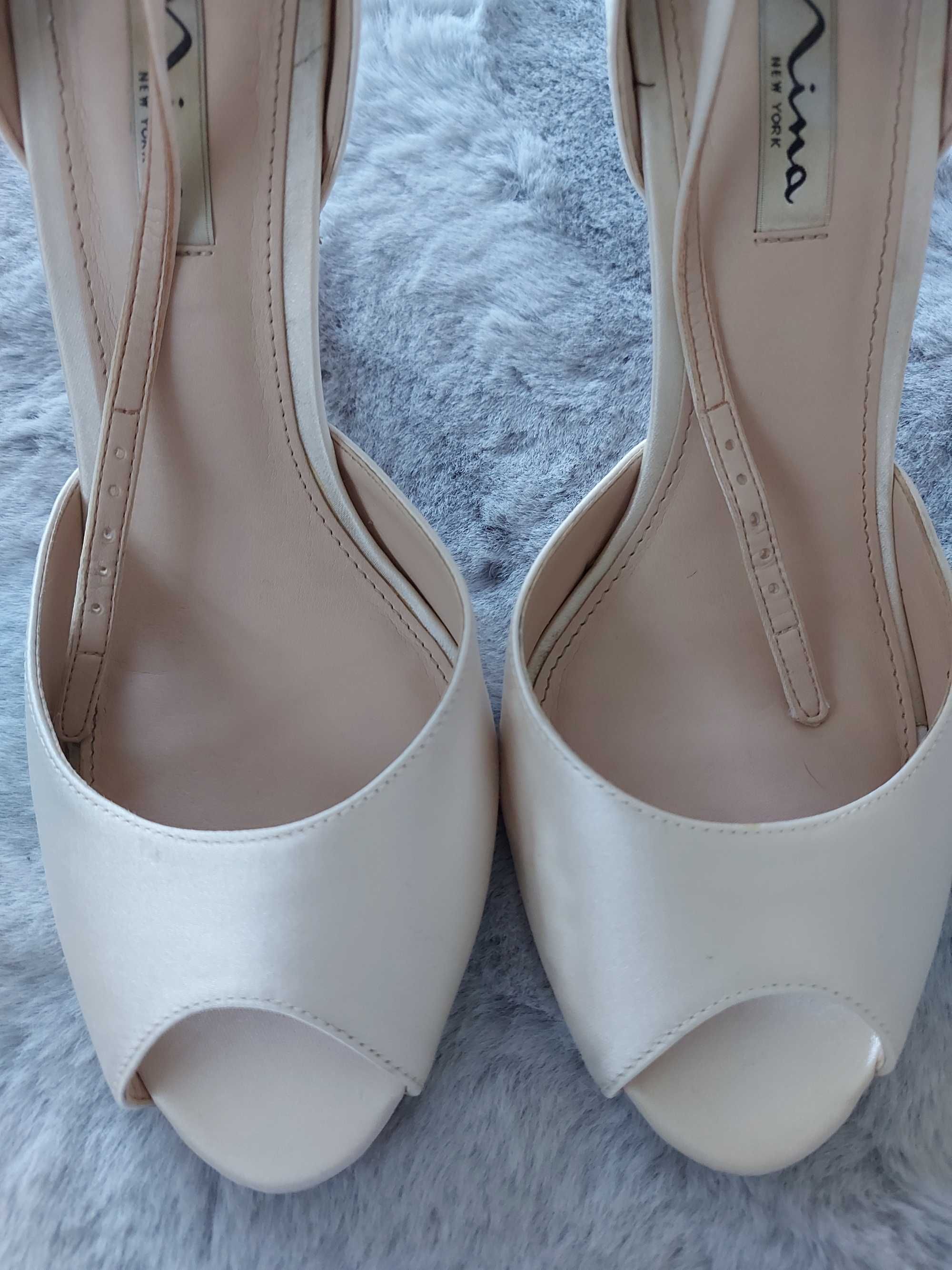 Ślubne buty damskie nowe