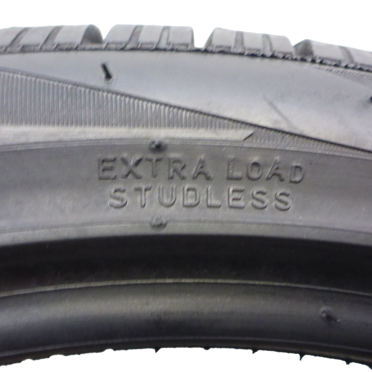 225/40/18 Pirelli 225/40R18 92V XL SnoSport 240 N3 Zima 2015 8mm