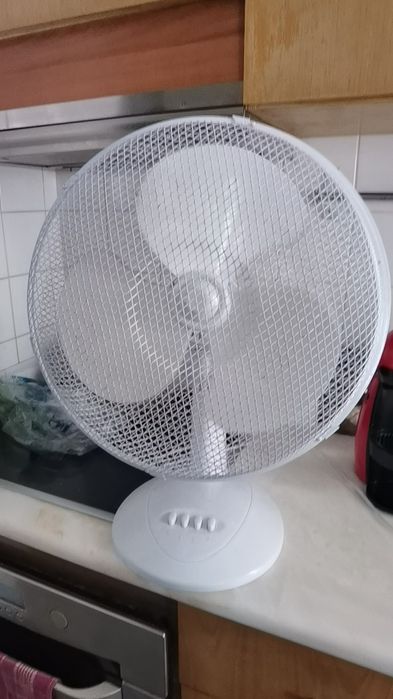 Vendo esta ventoinha