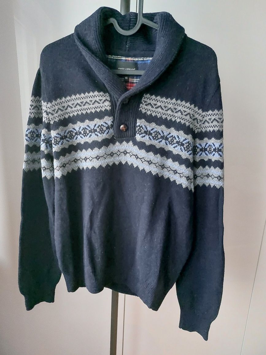 Granatowy sweter z norweskim wzorem. Pako Lorente. 41% wełny