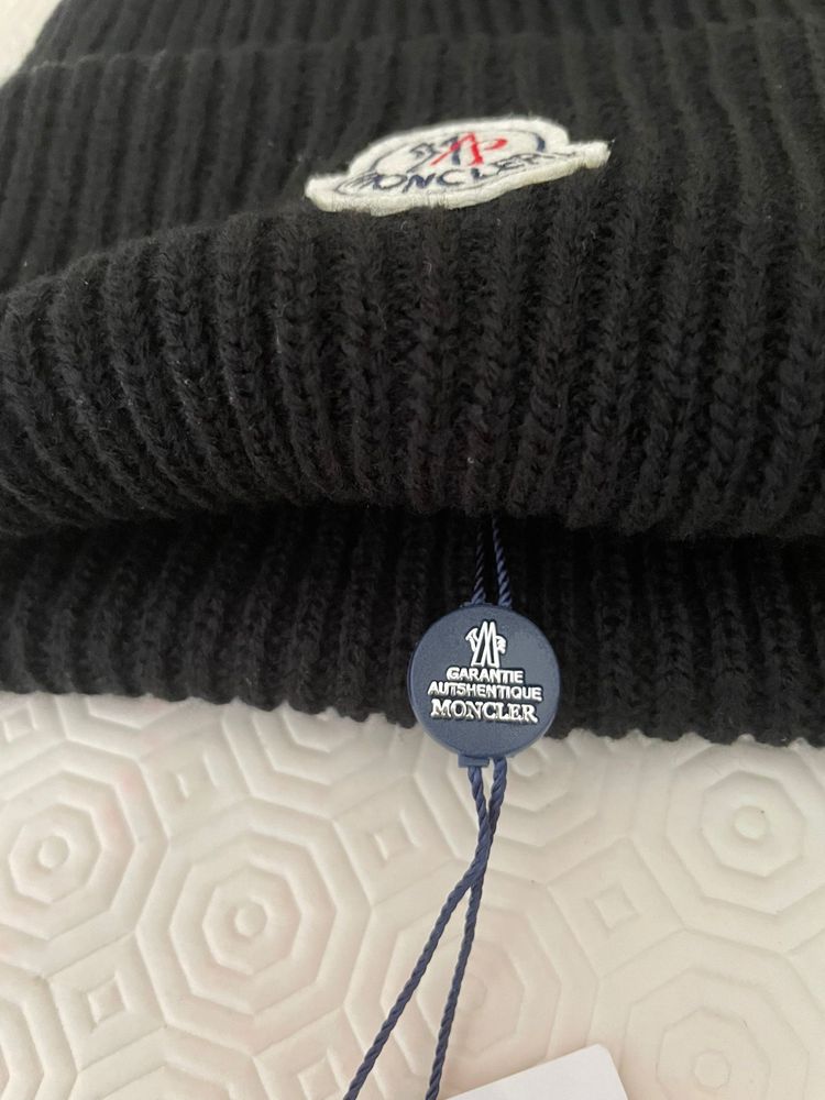 Gorro Moncler Preto