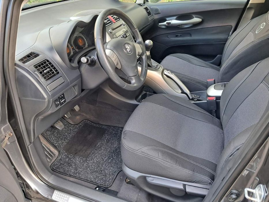 Toyta 2008г 1.6 бензин.