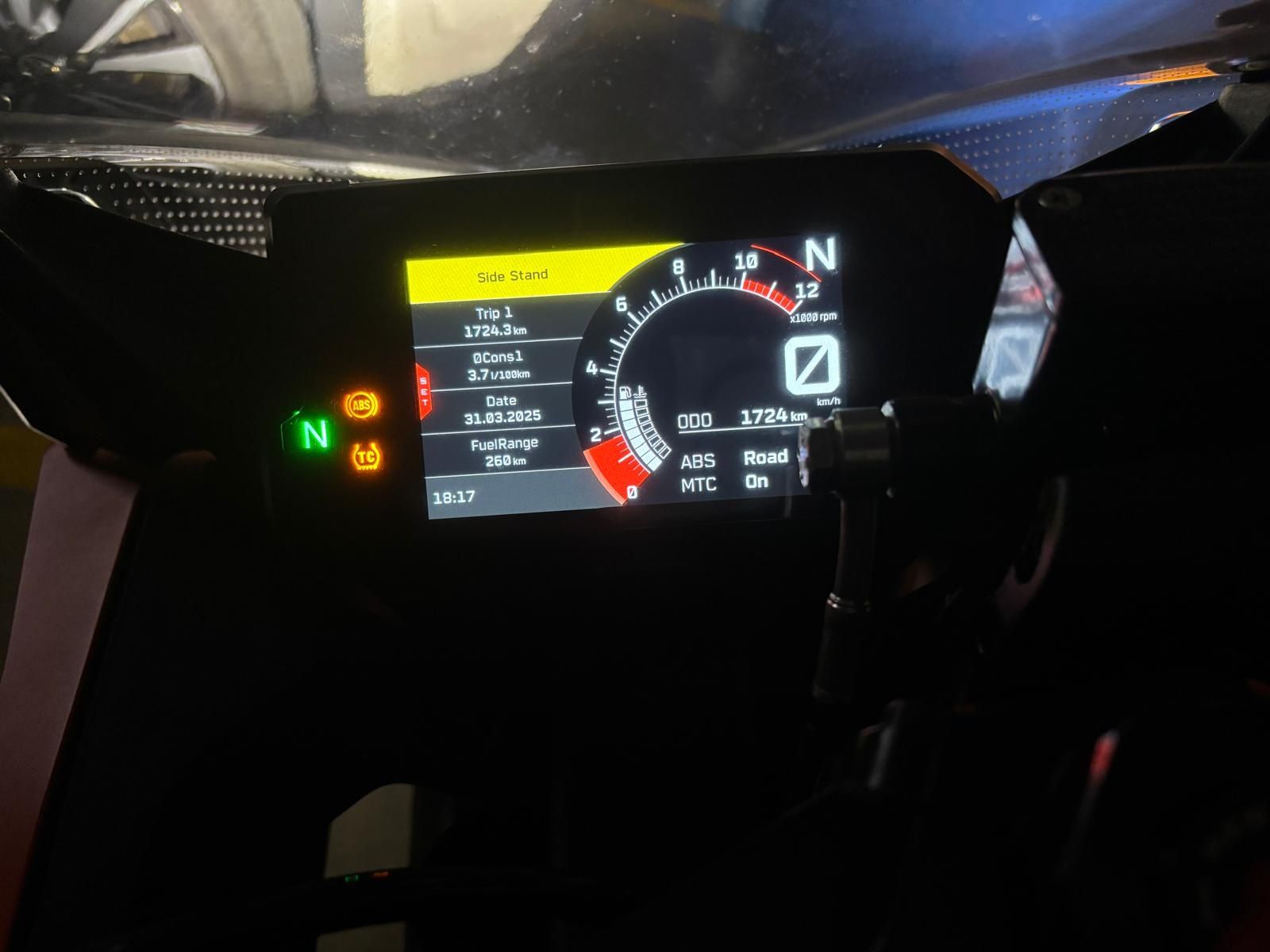 KTM RC 390 de 7/2022 com 1800 km