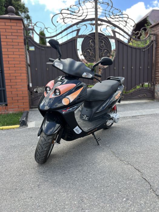 Скутер 150 кубів все справне сів поїхав