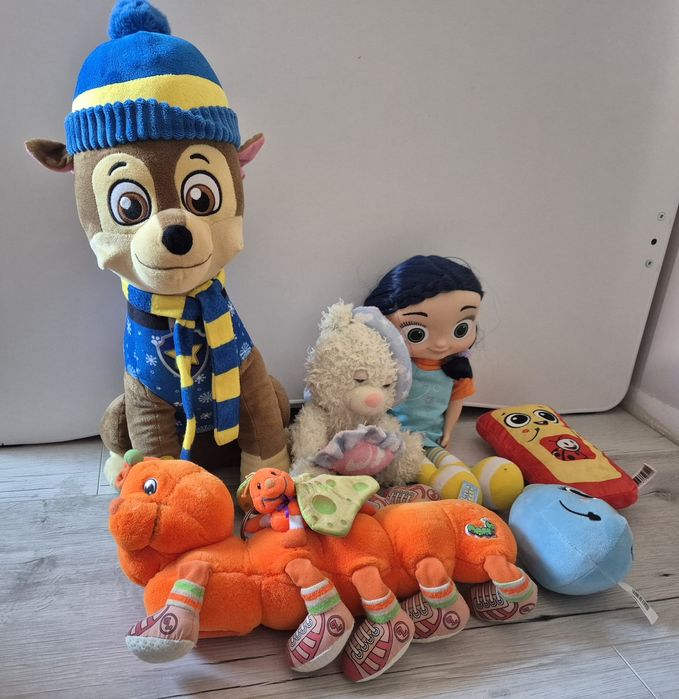 Pluszaki, duży Chase, lalka Wissper