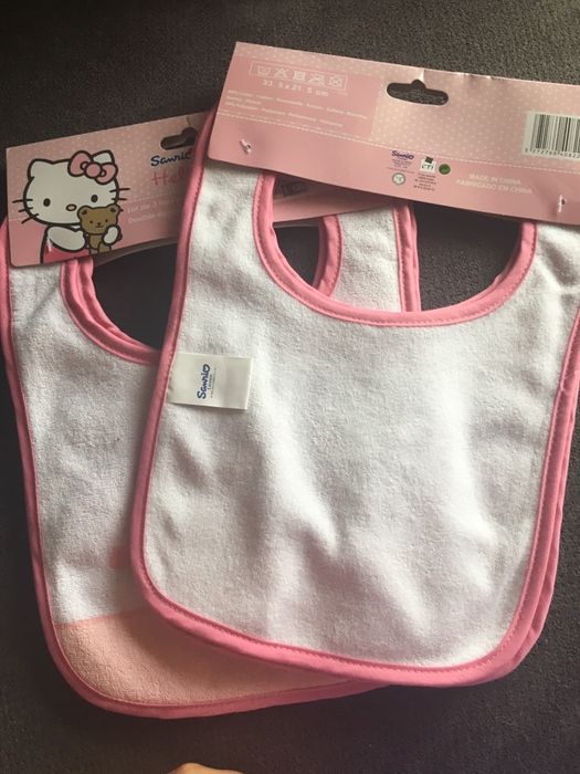 Ninho de Anjo e babetes Hello Kitty