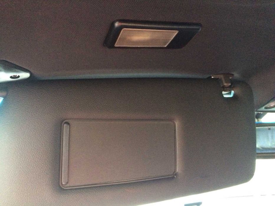 Чёрная фурнитура потолка Е36 купе,седан,тур (козырьки, плафоны, ручки)