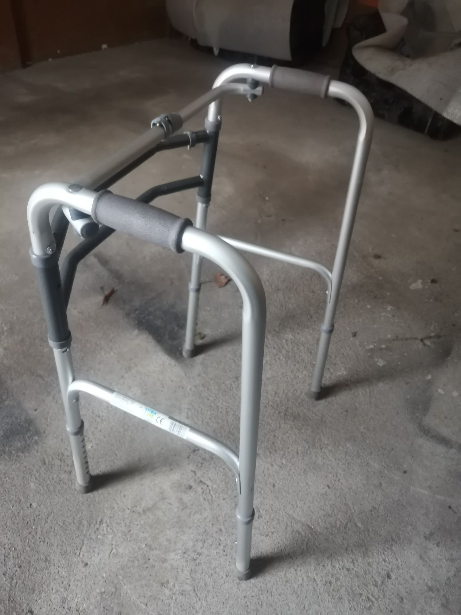 Balkonik rehabilitacyjny kroczący