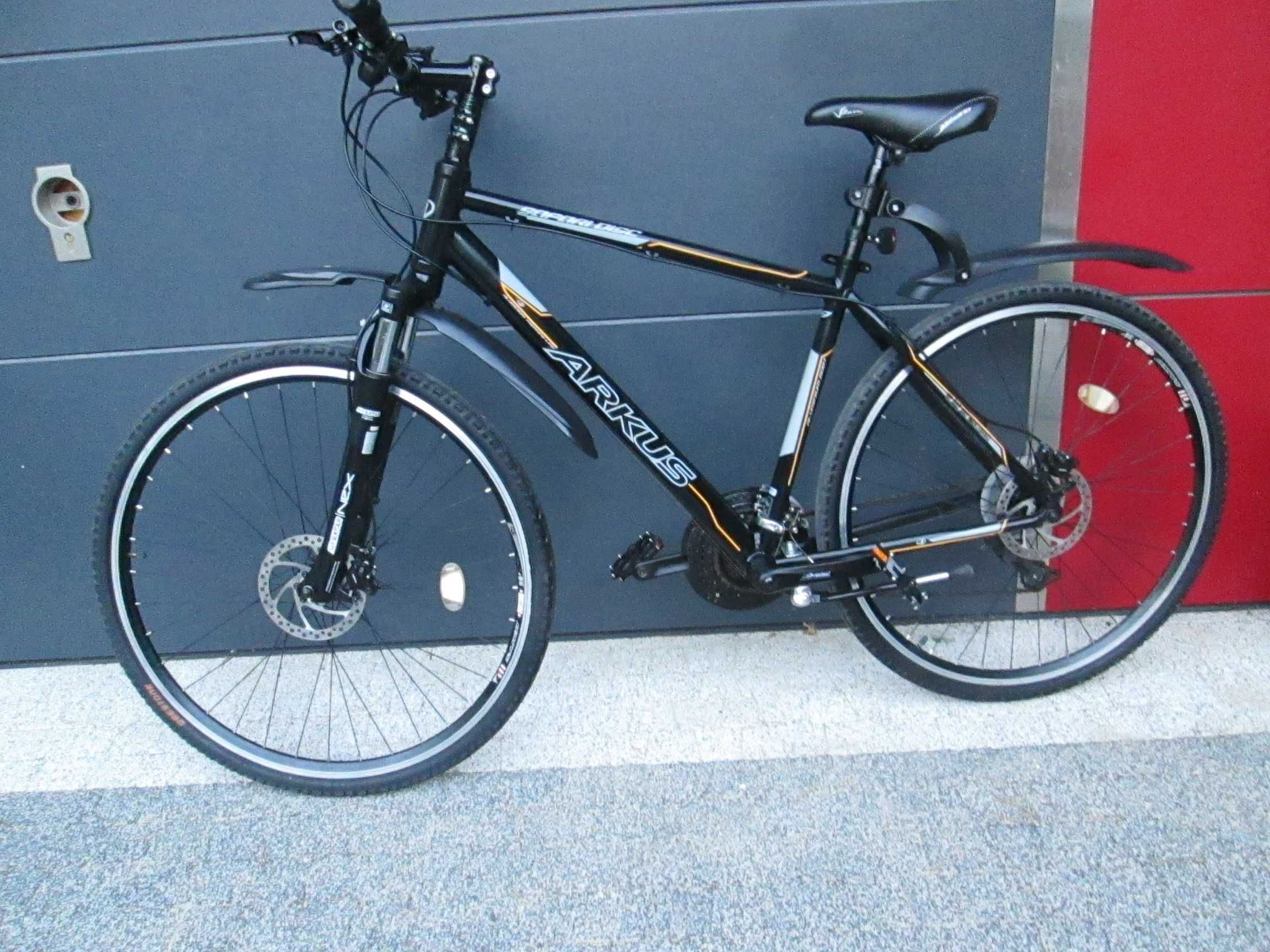 Fajny rower krossowy ARKUS SAFARI DISC Shimano hydraulika 49 cm.