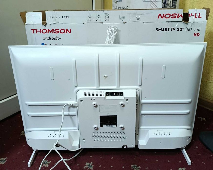 Телевізор Thomson 32" Smart TV 32HA2S13W