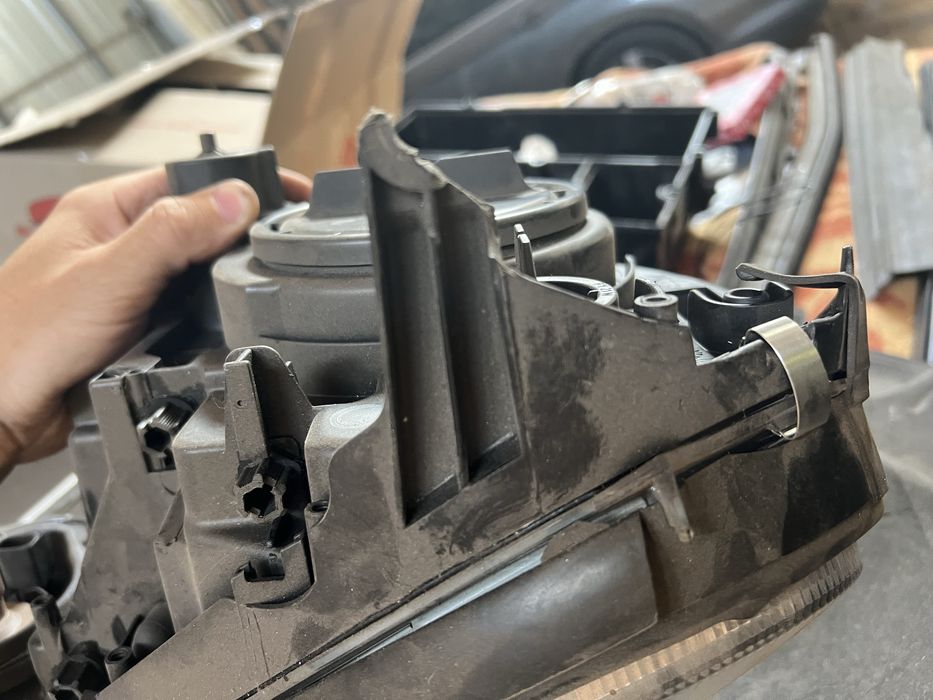 Фара mercedes w211