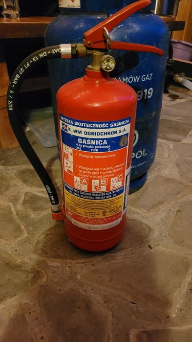 Gaśnica proszkowa 4kg ważna rok