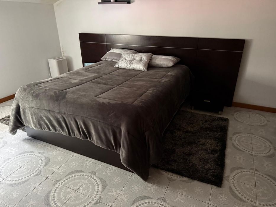 Vendo quarto completo com roupeiro