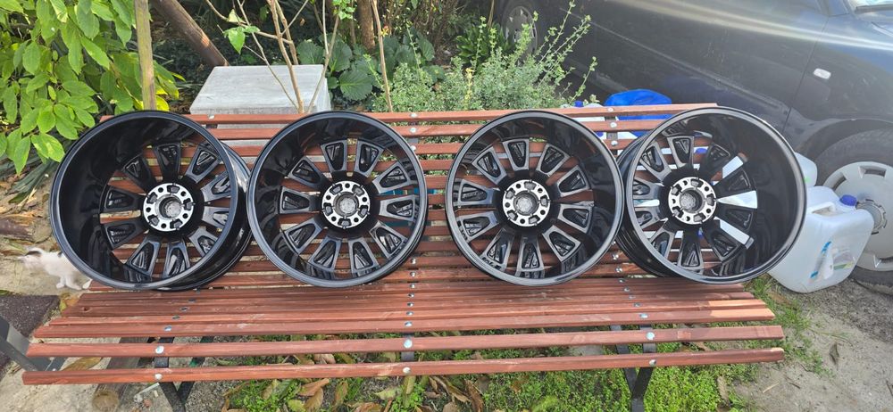 Felgi alu Megane Talisman czarne oryginał Renault 5x114.3 7.5J R18
