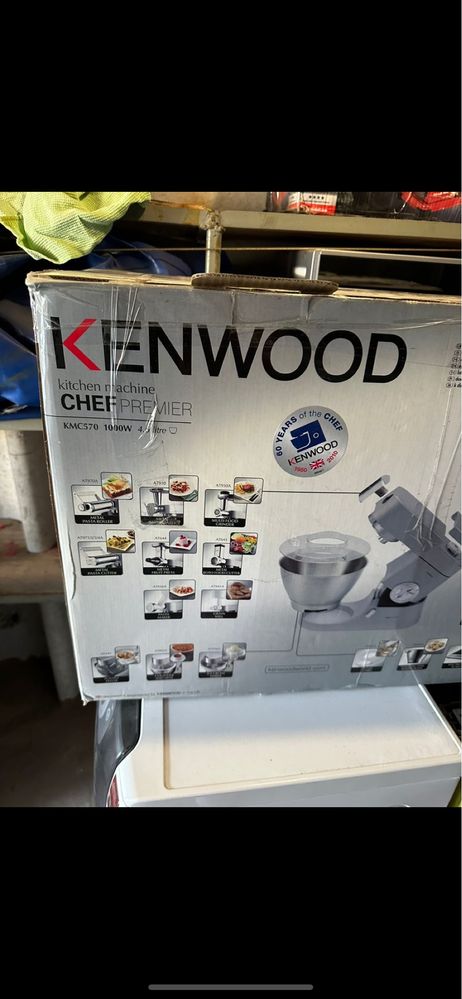 Kenwood KMC 570 кухонный комбайн