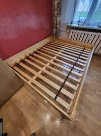 Drewniana rama łóżka