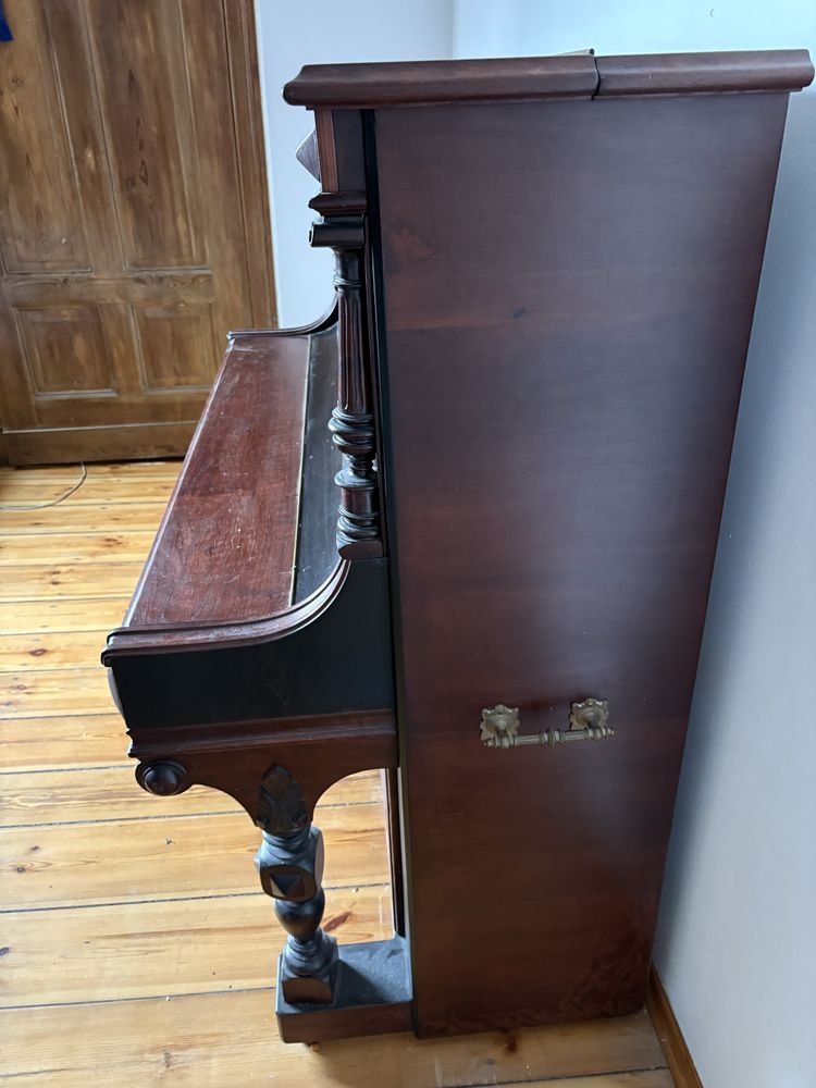 Pianino Max Lipczynsky Danzing odrestaurowane