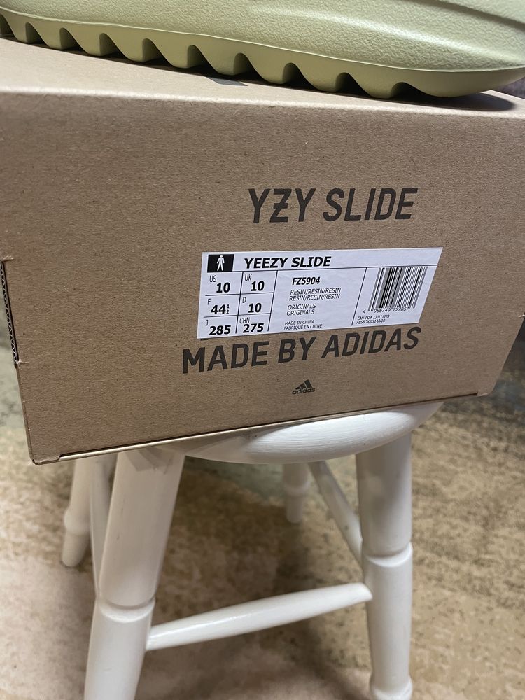 Adidas Yeezy slide